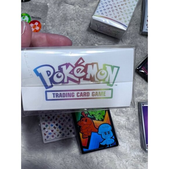 Pokémon Trading Card game and misc Pokemon supplies - Picture 5 of 8